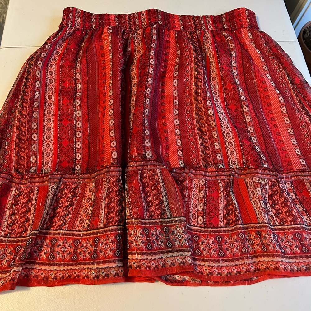 Womens loft skirt. Size large. NWOT